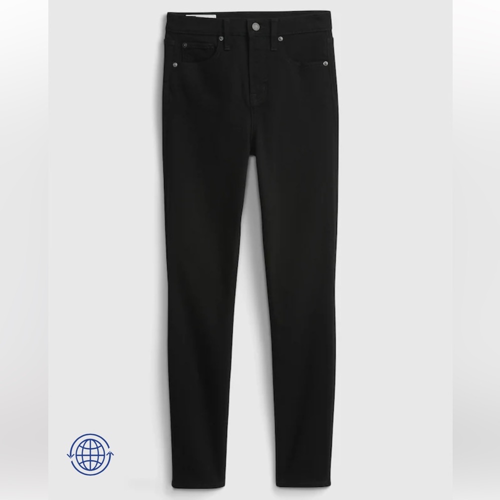 GAP women’s high rise true skinny jeans in black!